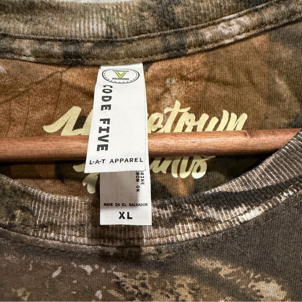 Disney Chip Dale Camo Graphic Tee XL Vintage Style Distressed Forest Shirt NWOT - Picture 3 of 13